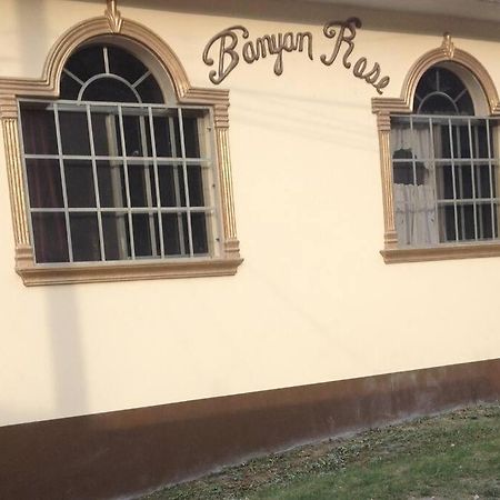 Ferienwohnung Banyan Rose Orange Walk Exterior foto